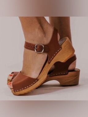 Moheda Low Wood Clog Sandals Sz 38